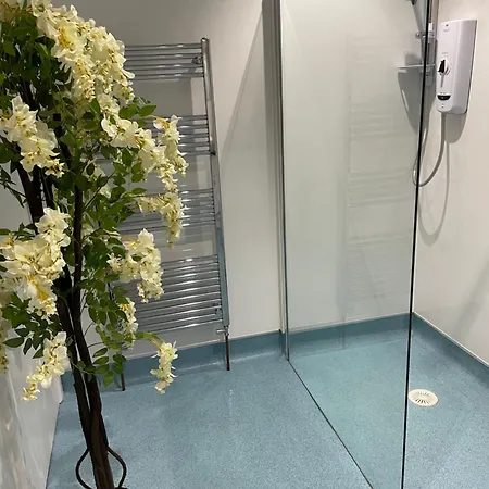 The Beachcomber, One Min From Harbour And Beach *