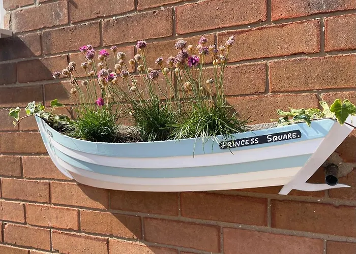 The Beachcomber, One Min From Harbour And Beach Apartamento