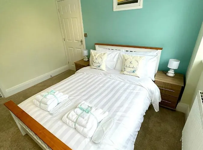 The Beachcomber, One Min From Harbour And Beach Apartamento